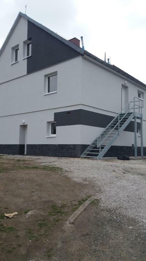 Apartment Simona Hostka  Ngoại thất bức ảnh